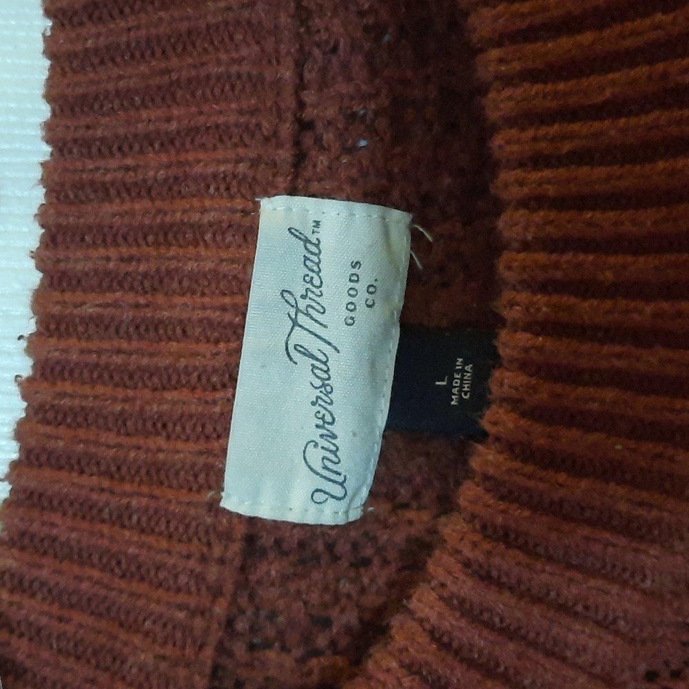 Universal Thread sweater - Picture 2 of 5